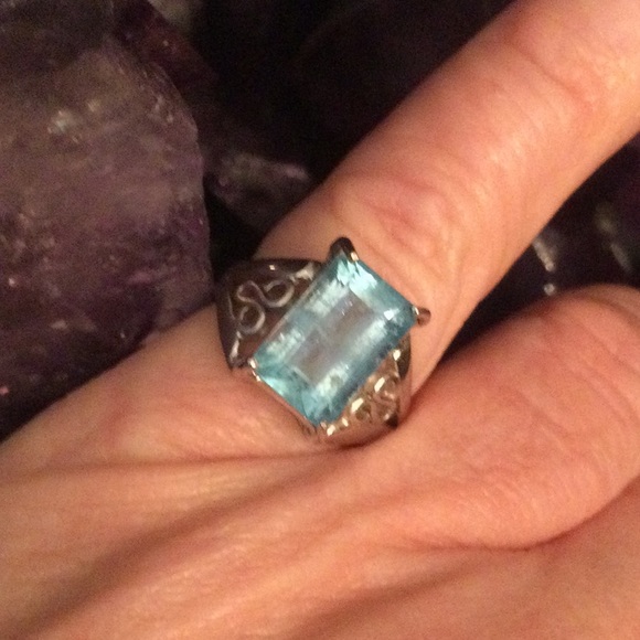 Rare Genuine Aquamarine Ring - Picture 12 of 14